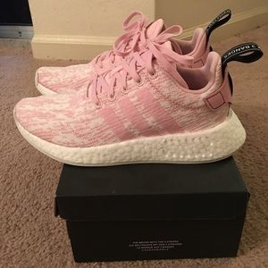 Brand New Adidas NMD R2 women size6.5 for sale!!!